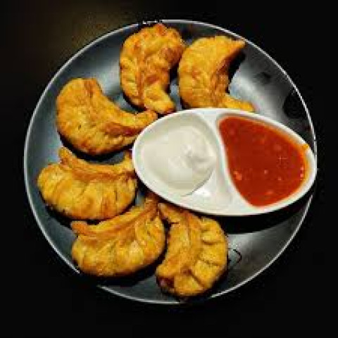 Fried Chicken Momo- Skywok (10 pcs) (Prep Time 20-25 mins)