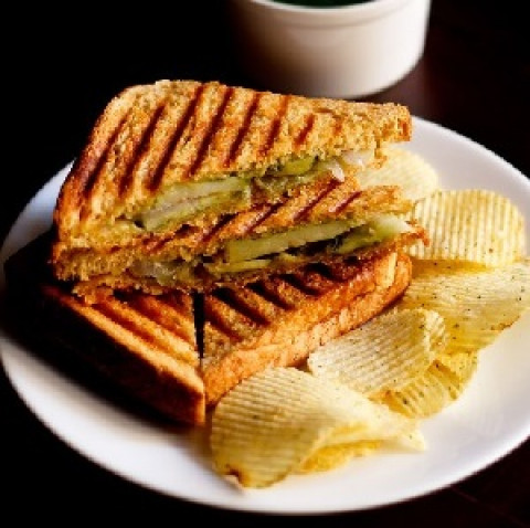 Veg Cheese Sandwiches- Cafe Brew And Chew