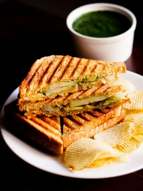 SANDWICH HEAVEN- Veg (Simple Cheese Sandwich Served with Fries/Wafers)-Kore Coffee House