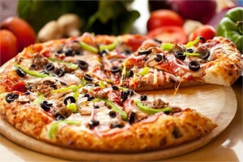 Farmhouse Pizza (add ons: Extra Cheese-Rs40/Extra chicken- Rs80)-Naas Cafe